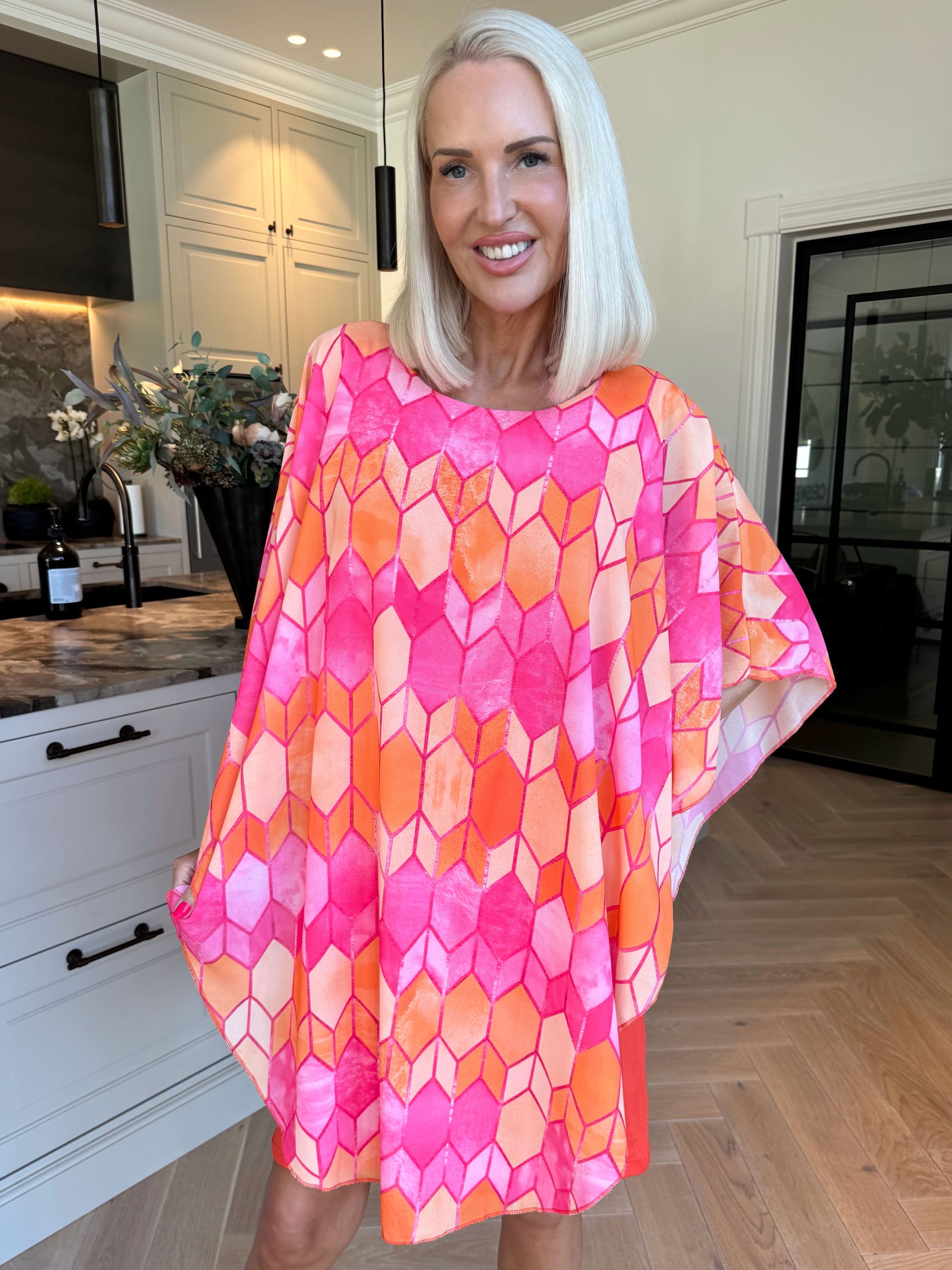 Kenya Pattern - Kjole med et let mønstret chiffonstykke